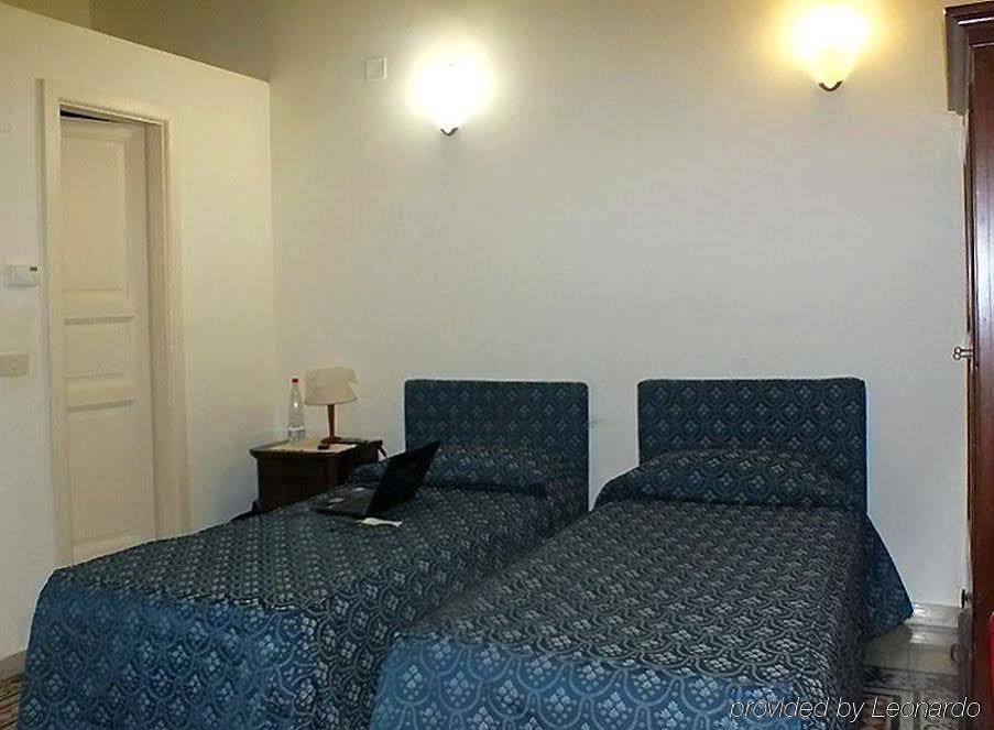 Hotel La Residenza Messina Esterno foto